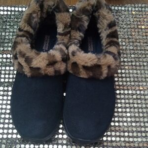 Skechers Black Faux Fur Slippers